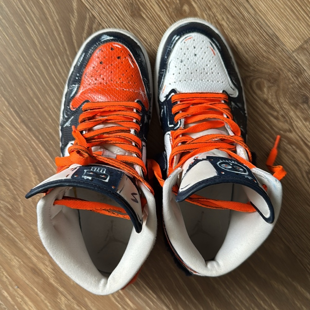 Aj1 Custom Paint, Size 9 - image 2